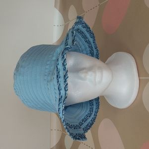 Frangi bucket hat made in Italy. OS